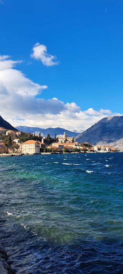 Boka No.12 Appartement Kotor Buitenkant foto